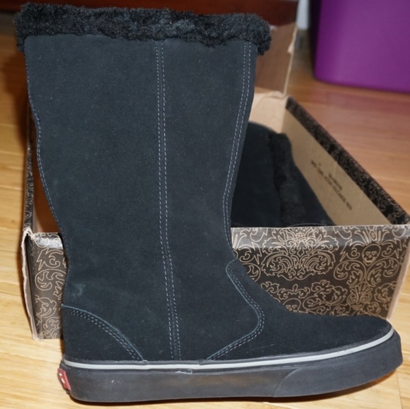 all black vans boots